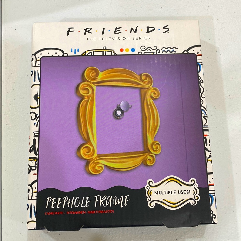 Friends peephole frame